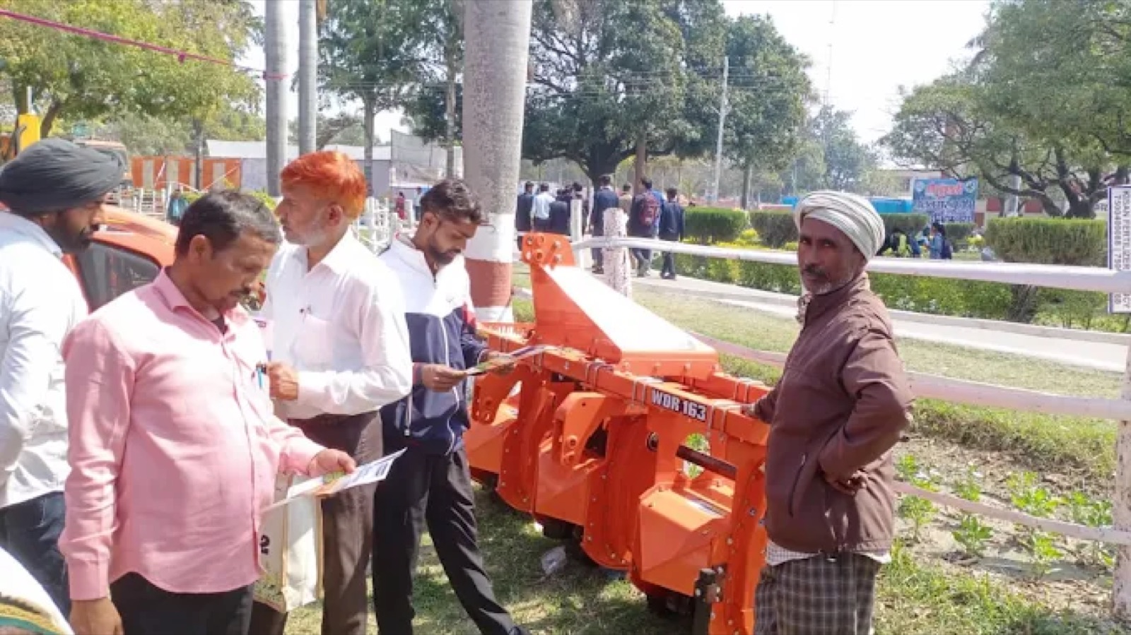 AGRIGATTE Gallery / Pantnagar Exhibition photo 2
